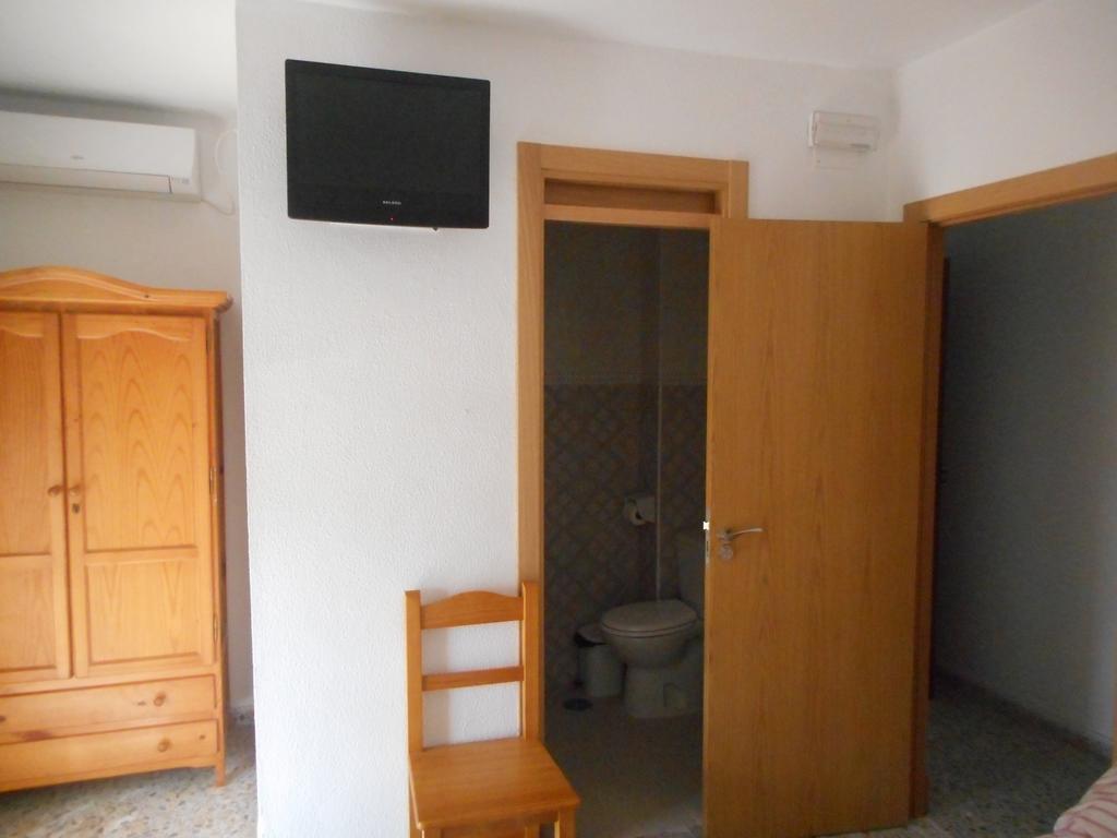 Hostal Paco Pepe Conil De La Frontera Oda fotoğraf